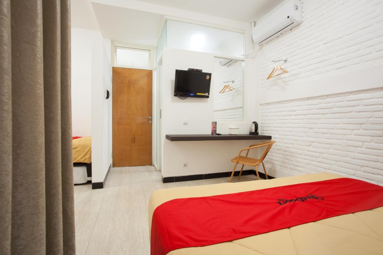 Reddoorz Near Museum Angkut Batu Otel Batu  Dış mekan fotoğraf